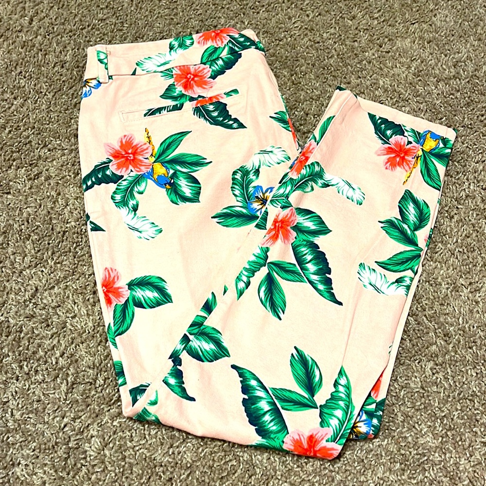 Old Navy Flight of Paradise Pixie Pant